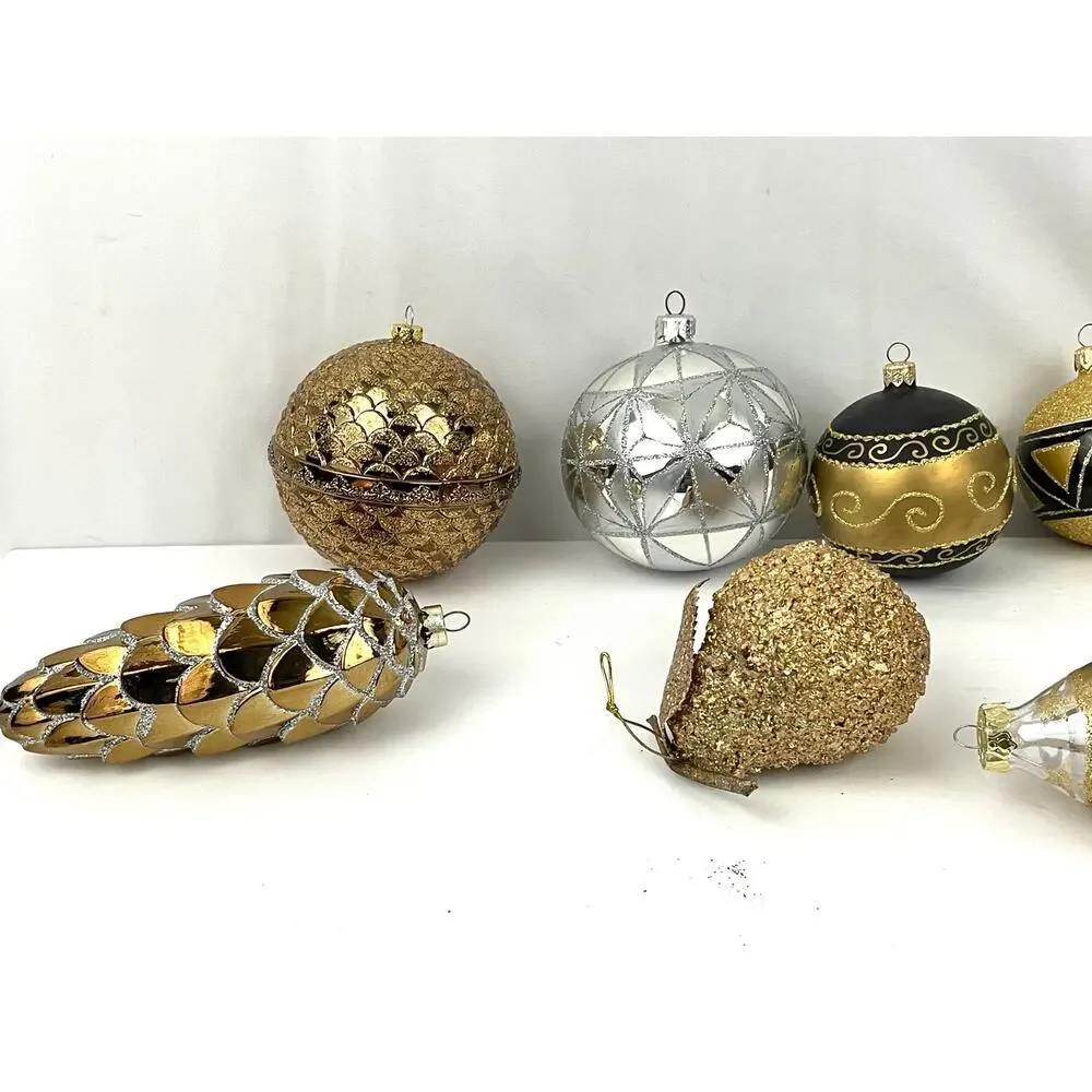 Lot of 10‎ Holiday Ornaments Christmas Glitter Bulbs Balls Pinecone Gold